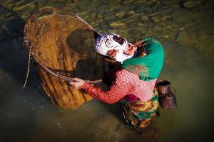 Nasib Perempuan Nelayan di Tengah Konflik Agraria