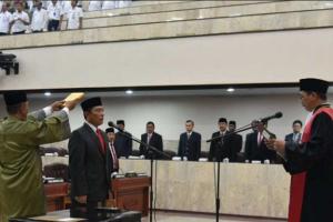 Ketua DPRD Jember Pengganti Thoif Zamroni Disumpah