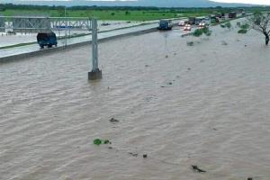 Terendam Banjir Mirip Lautan, Tol Ngawi-Kertosono Ditutup