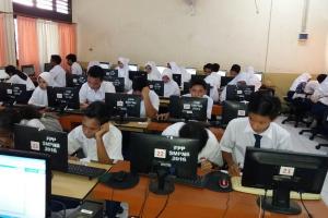 UNBK Jenjang SMP Surabaya Diikuti 40.947 Siswa