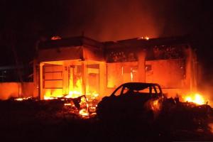 Upaya Polisi Bekuk Pembakar Mapolsek Tambelangan Sampang