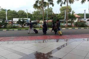 Gagal Berangkat, Jamaah Umrah di Bandara Juanda Merasa Kecewa