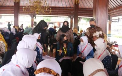 Gandeng UBAYA, Dindik Kabupaten Mojokerto Gelar Peningkatan Kapasitas Bagi Pendidik Anak Usia Dini