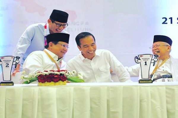 Jokowi ke Bogor, Prabowo ke Reuni 212