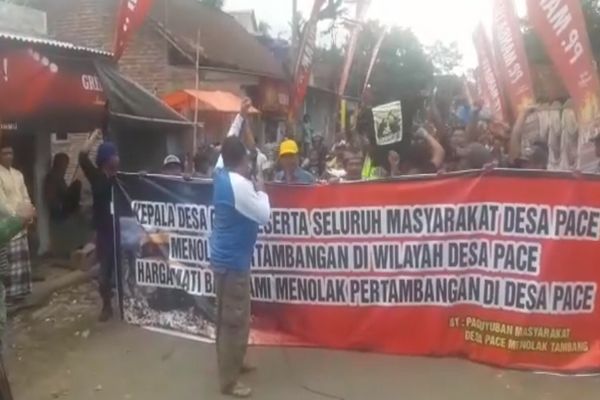 Masyarakat Jember Hadang Warga Asing Terkait Tambang Emas