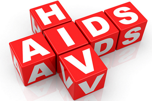 Jaring Kasus Baru HIV/AIDS melalui 'Mobile Clinic'
