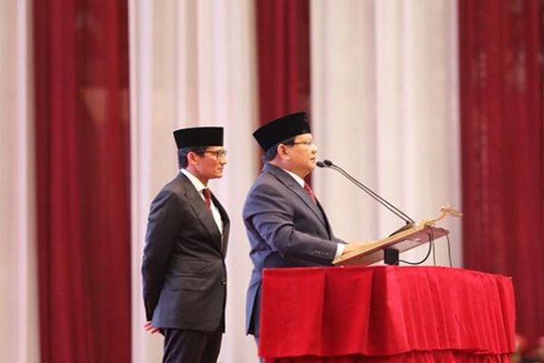 Nobar Debat Capres , BPP Prabowo-Sandi Bakar-bakar Ikan 