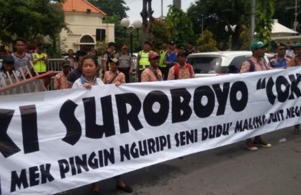 Demo, 'Rakyat Jelata' Tolak Mainkan Lagu Tentang Jokowi