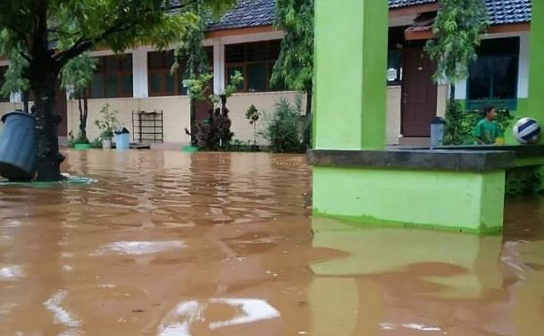 Selain Madiun, Banjir Juga Landa Bojonegoro dan Tuban