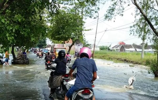 Banjir Rendam Puluhan Rumah di Kediri