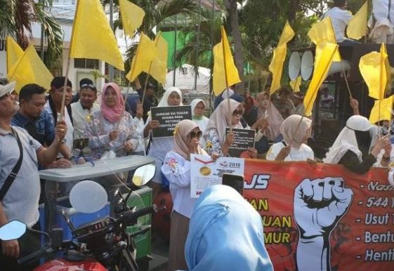 Demo, Emak-emak BPJS Tuntut Pembentukan TPF Pemilu