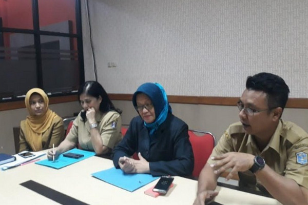 Upaya Pemkot Surabaya  Dukung Pengobatan ODHA  