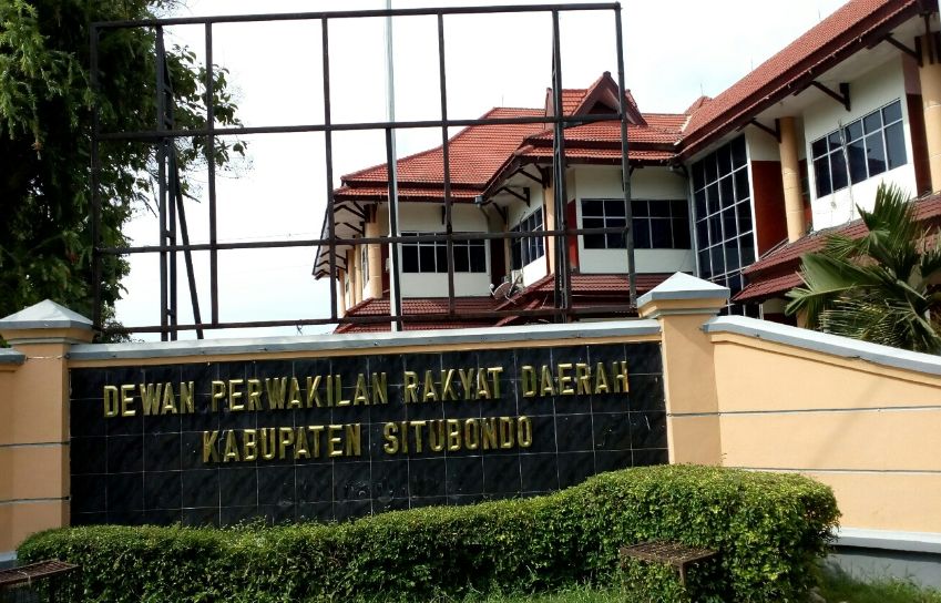 Wakil Rakyat Situbondo Dapat Uang Jasa Pengabdian