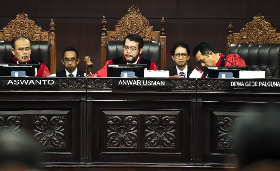 MK Putuskan Menolak Gugatan Prabowo-Sandi