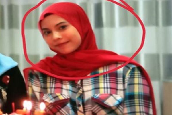 Selfie, Mahasiswi Malang Hilang Digulung Ombak