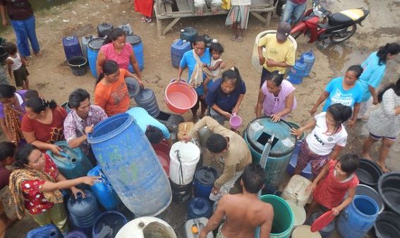 Belum Hujan, 1 Juta Liter Air Bersih Disalurkan di Jatim