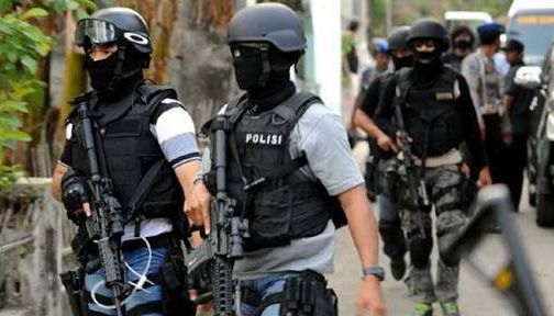 Densus Tangkap Terduga Teroris di Malang
