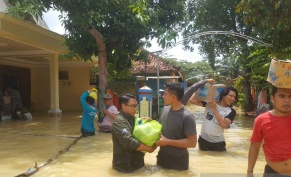 Korban Banjir di Pamekasan Mencapai 1600 Kepala Keluarga